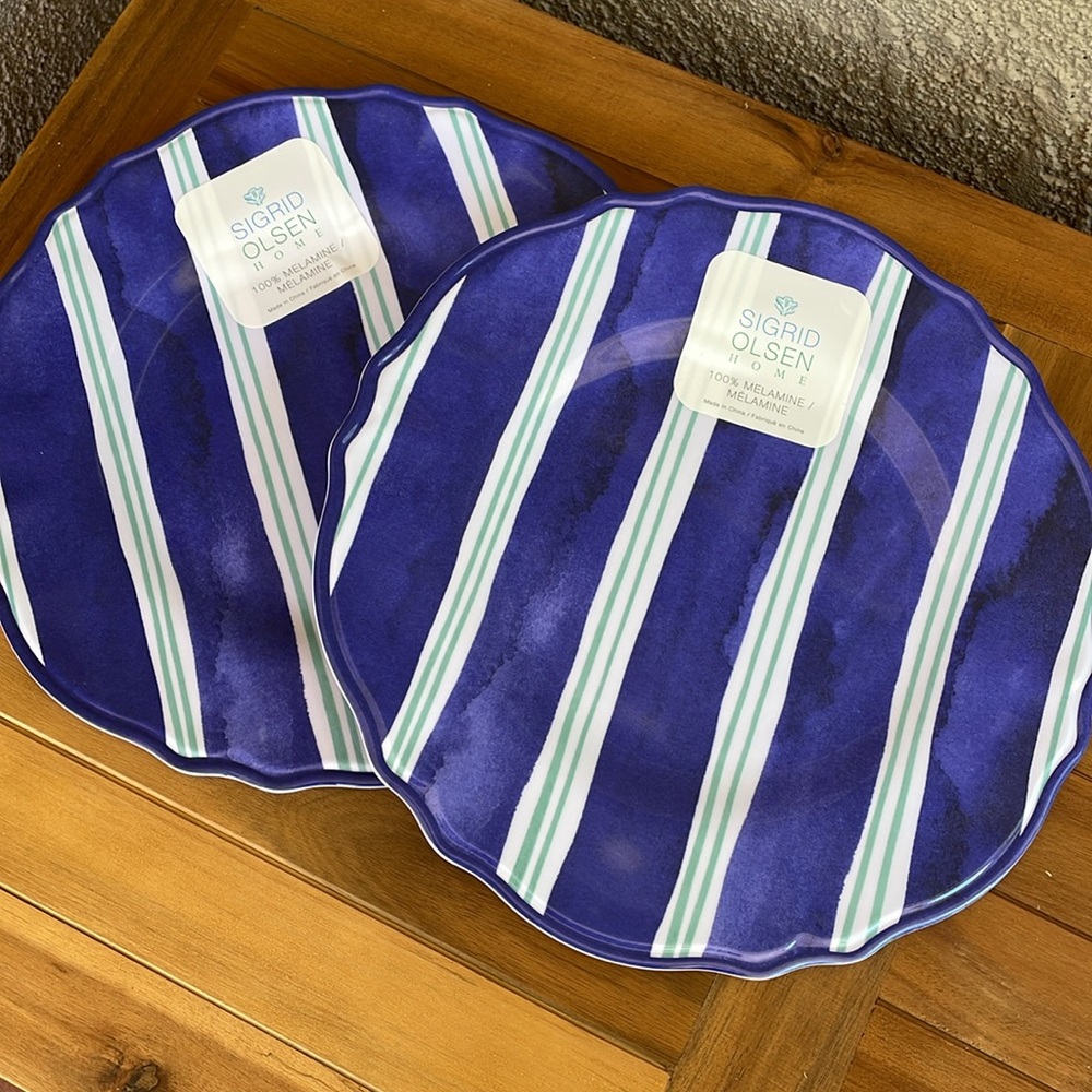 NWT Set-of-2 Sigrid Olsen Home Indoor Outdoor Melamine Plates/servers, 11”
